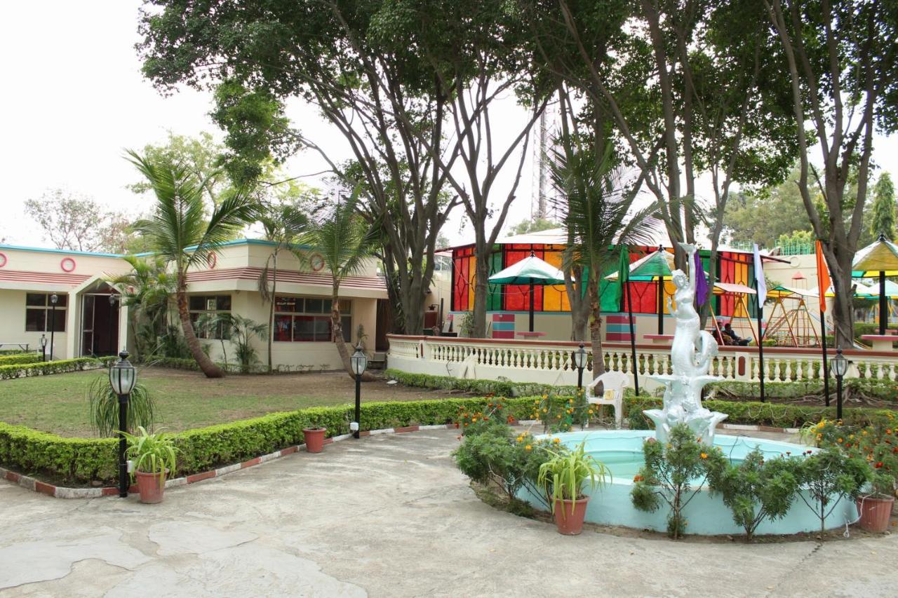 Fun And Food Resort & Holidays Harsola Exterior foto