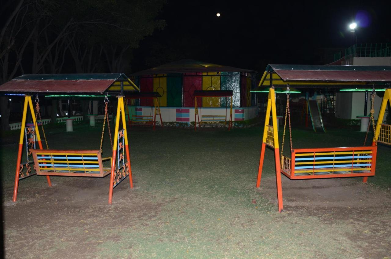 Fun And Food Resort & Holidays Harsola Exterior foto